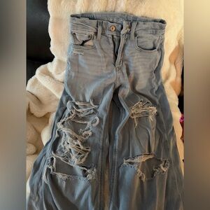 Size 2 American Eagle Outfitters Light Blue Curvy Baggy Jeans